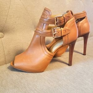 Never worn Michael Kors Booties!